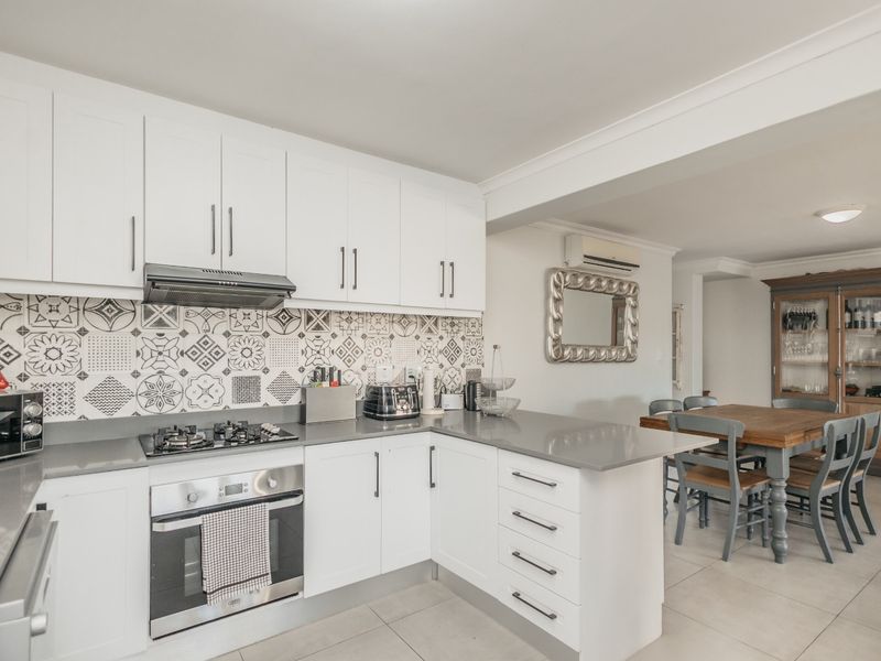 Welcome to a slice of paradise nestled in the heart of Avalon Estate! - Photo 5