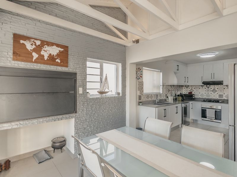 Welcome to a slice of paradise nestled in the heart of Avalon Estate! - Photo 10