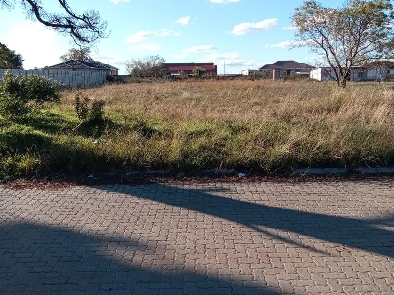 Your Vision Starts Here – Prime Vacant Land - Photo 1