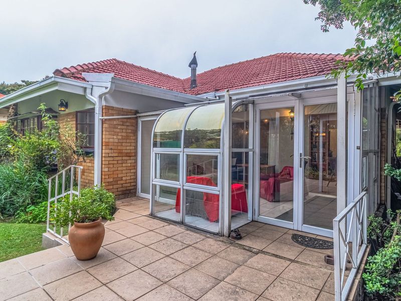 Elegant Dunvegan Living with Space, Style & Flatlet - Photo 6