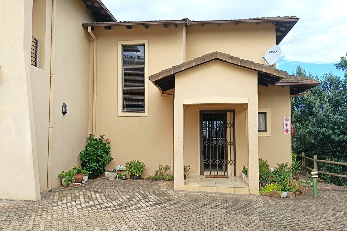 Stunning 3-bedroom duplex in Seaward Estates, Ballito—your dream home awaits! Don't miss out! - Photo 2