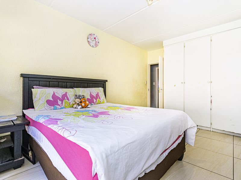 Very Beautiful Ground Floor Apartment – Perfect Location - Photo 4