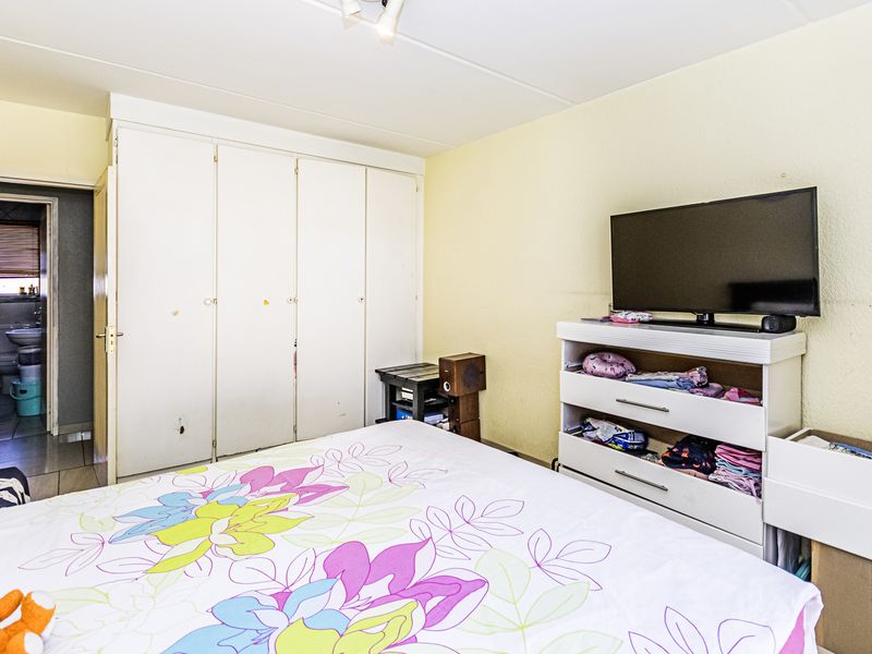 Very Beautiful Ground Floor Apartment – Perfect Location - Photo 5