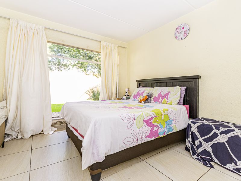 Very Beautiful Ground Floor Apartment – Perfect Location - Photo 6