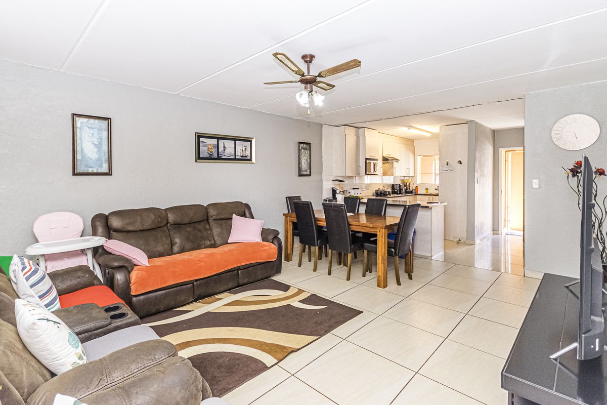 Very Beautiful Ground Floor Apartment – Perfect Location - Photo 3