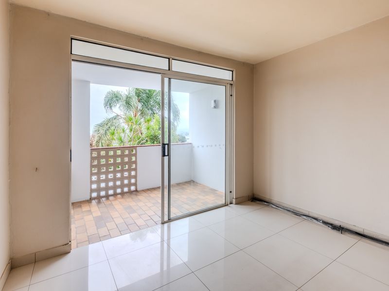 Apartment For Sale In Durban North - Photo 4
