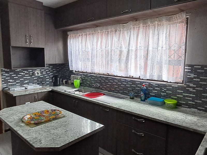 Charming 3-bedroom house for sale in Durnacol, Dannhauser—your perfect family home awaits! - Photo 2