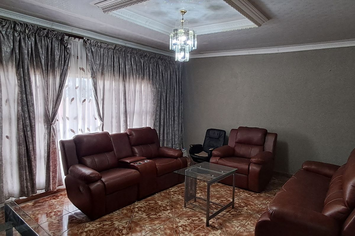 Charming 3-bedroom house for sale in Durnacol, Dannhauser—your perfect family home awaits! - Photo 4