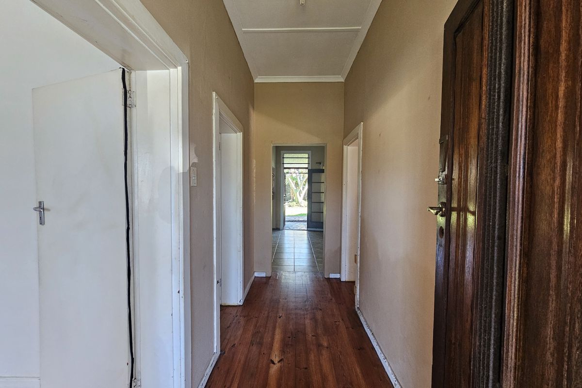 Cambridge West - Spacious Family Home Calling a Loving Family - Photo 5
