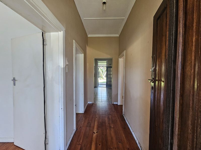 Cambridge West - Spacious Family Home Calling a Loving Family - Photo 5