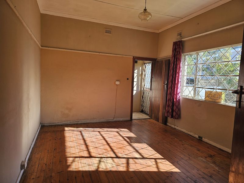 Cambridge West - Spacious Family Home Calling a Loving Family - Photo 10