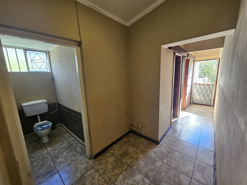 Cambridge West - Semi Detached, neat and spacious property - Photo 7