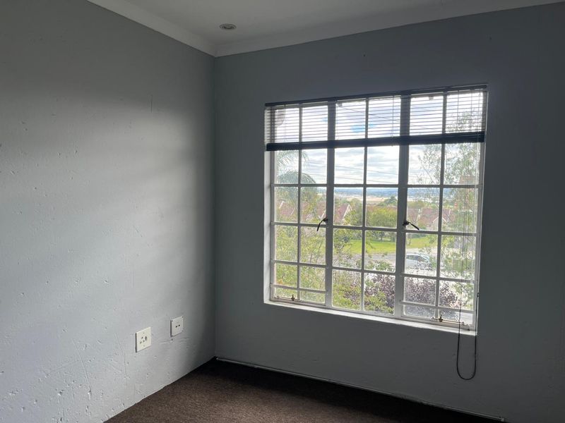 Modern 2 Bedroom First Floor Apartment with Garage in Secure Complex - Photo 7
