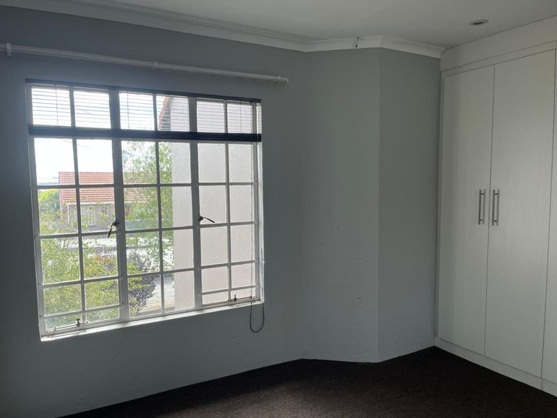 Modern 2 Bedroom First Floor Apartment with Garage in Secure Complex - Photo 6