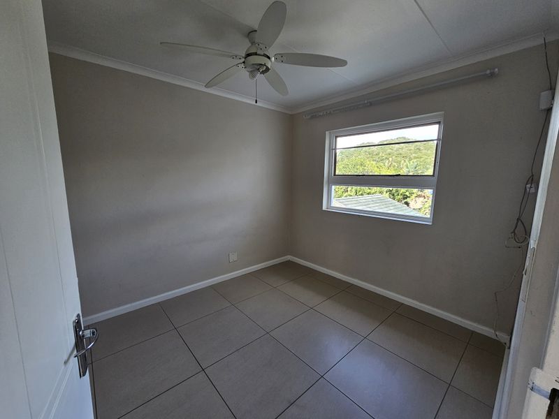 Bonza Bay - Lovely Duplex Townhouse in tranquil suburb - Photo 9