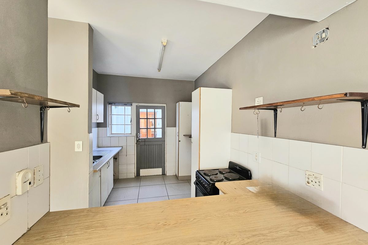 Bonza Bay - Lovely Duplex Townhouse in tranquil suburb - Photo 4