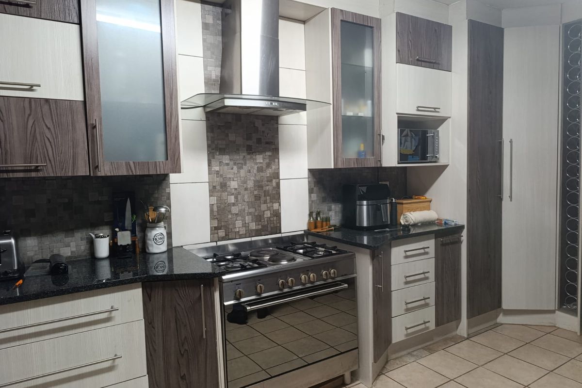 FAMILY HOME SITUATED IN A GOOD AREA  OF DEL JUDOR - Photo 3