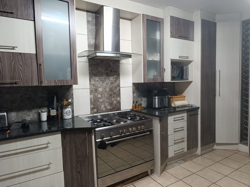 FAMILY HOME SITUATED IN A GOOD AREA  OF DEL JUDOR - Photo 3