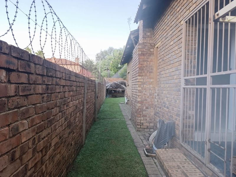 FAMILY HOME SITUATED IN A GOOD AREA  OF DEL JUDOR - Photo 8