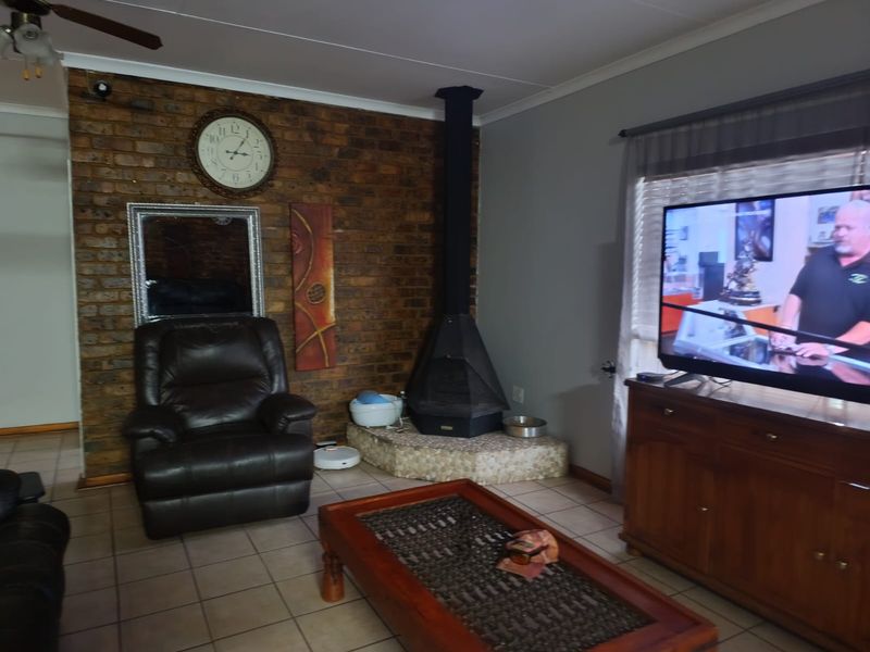 FAMILY HOME SITUATED IN A GOOD AREA  OF DEL JUDOR - Photo 4