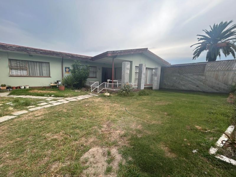 Spacious family home or investment opportunity in Rustdal - Photo 3