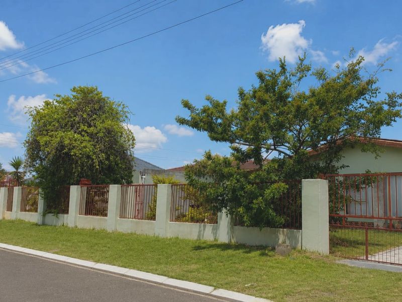 Spacious family home or investment opportunity in Rustdal - Photo 2