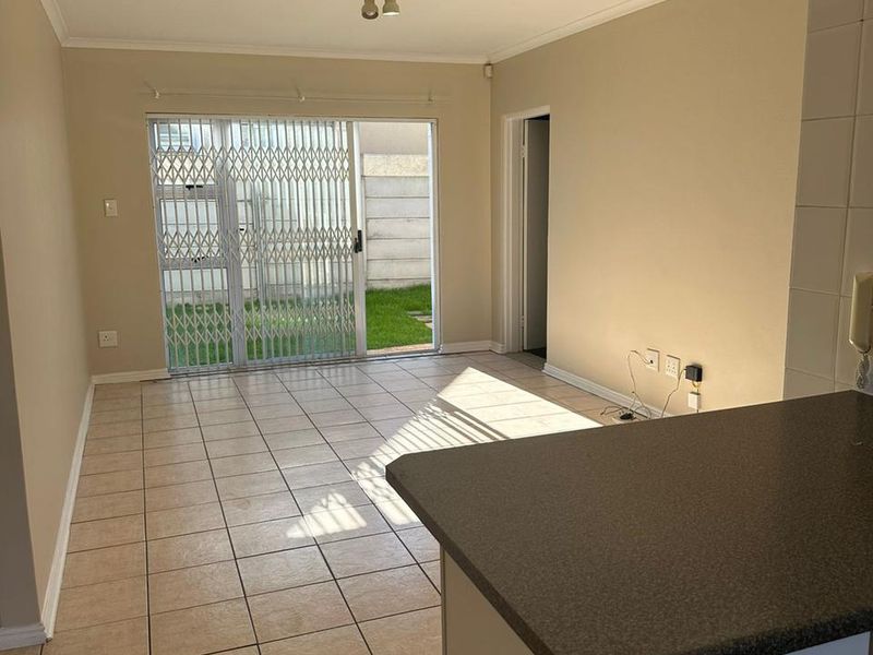 Cute 2 Bed House for Rent – Mount Villa - Photo 2