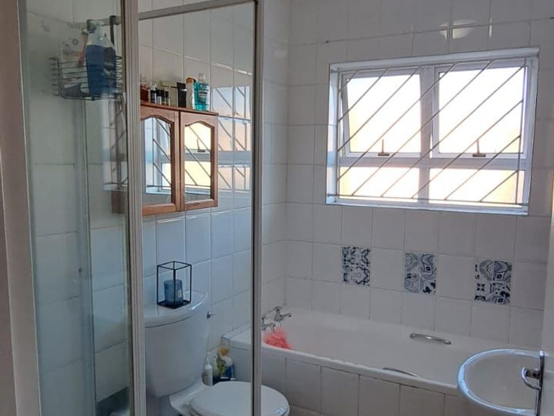 Cute 2 Bed House for Rent – Mount Villa - Photo 10