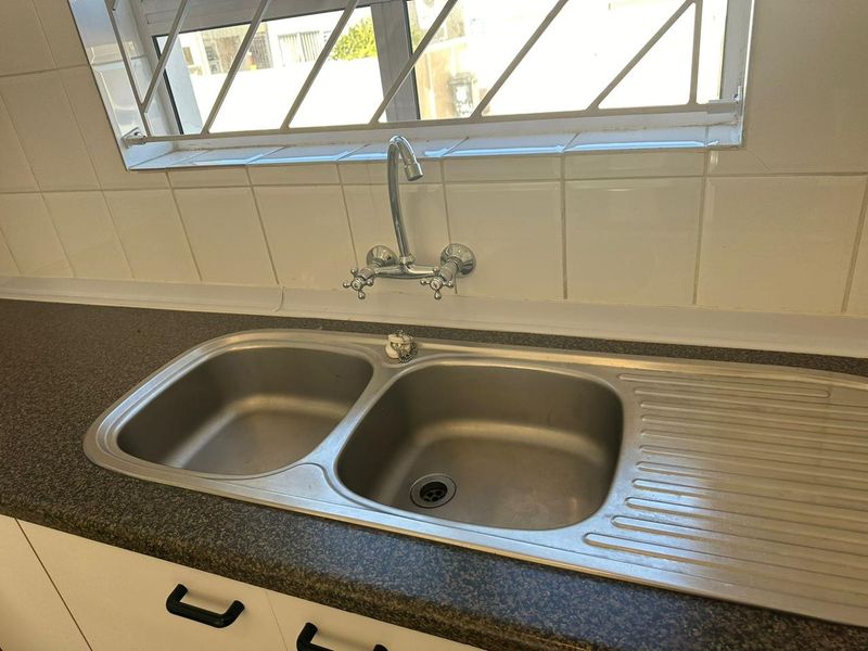 Cute 2 Bed House for Rent – Mount Villa - Photo 5