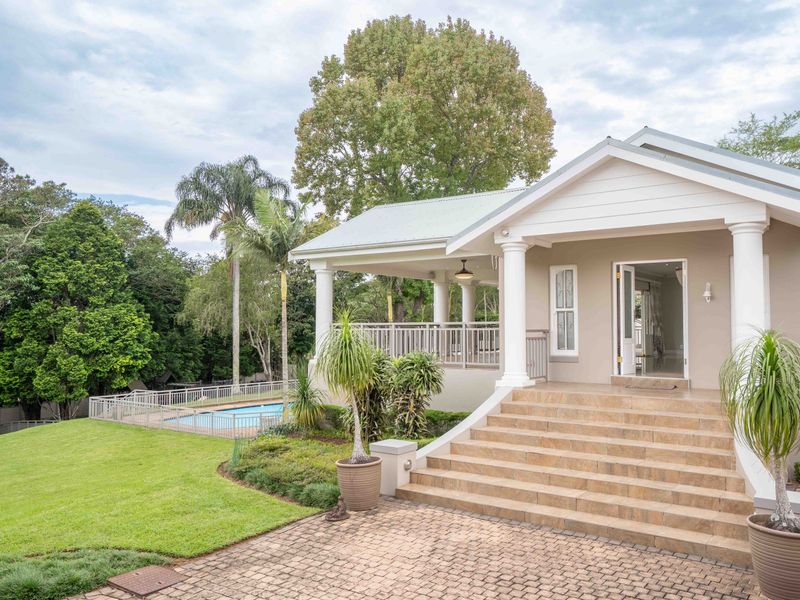 Luxury Two Home Estate in Kloof’s Prestigious Blue Zone - Photo 4