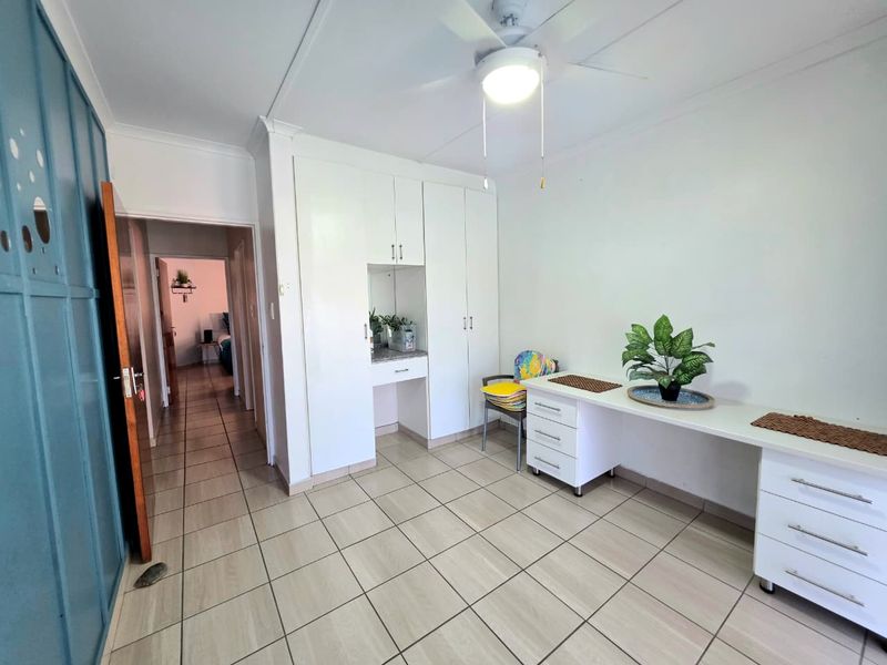 Modern, Move-In Ready Home with Flexible Living Options - Photo 10