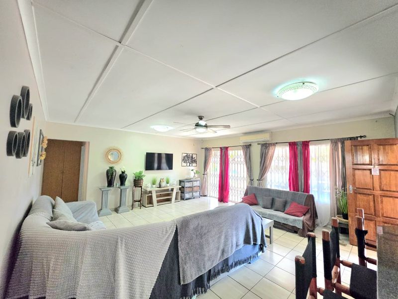 Modern, Move-In Ready Home with Flexible Living Options - Photo 6