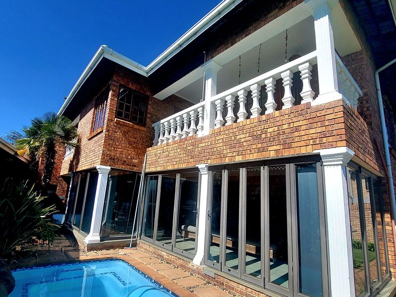 Live the Luxury! - Photo 2