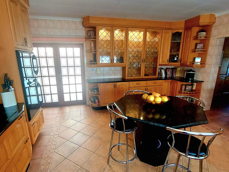 Live the Luxury! - Photo 9