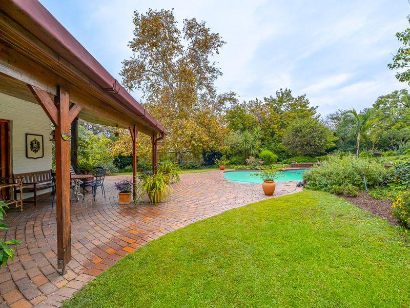 A Rare Hidden Sanctuary in the Heart of Craigavon - Photo 4