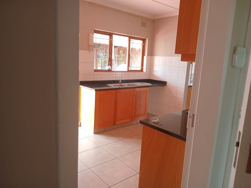 Bellevue - House To Let - Photo 9