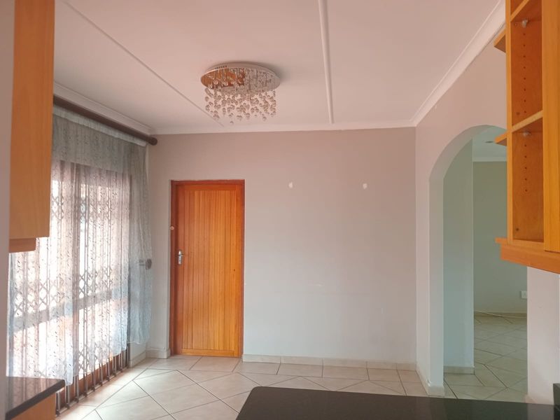 Bellevue - House To Let - Photo 6