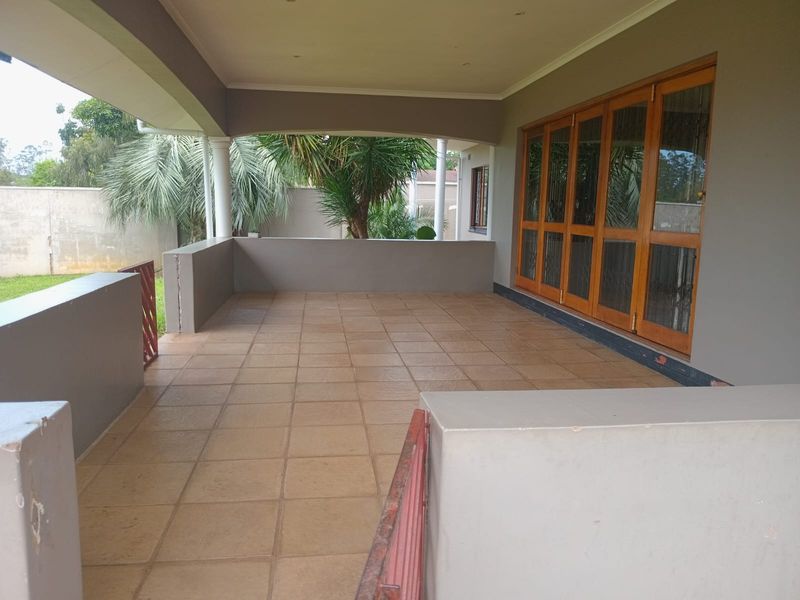 Bellevue - House To Let - Photo 2