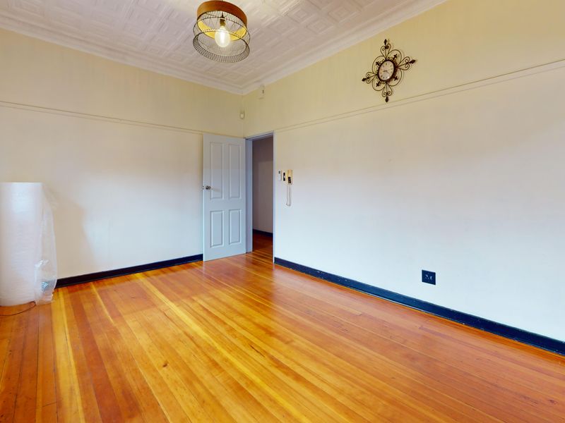 Elegant 5 Bedroom Family Residence with Flatlet! - Photo 6