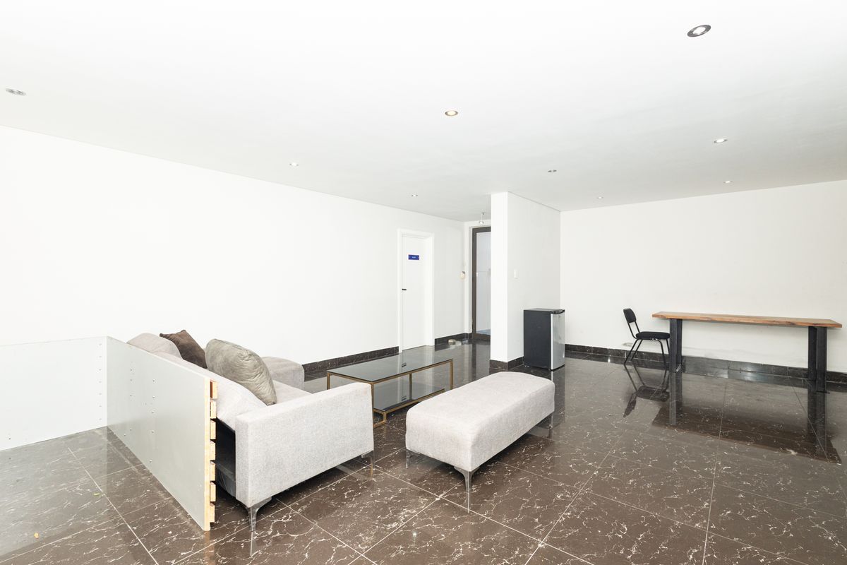 Ultra-Spacious 4 Bedroom Family Home with Exceptional Versatility! - Photo 3