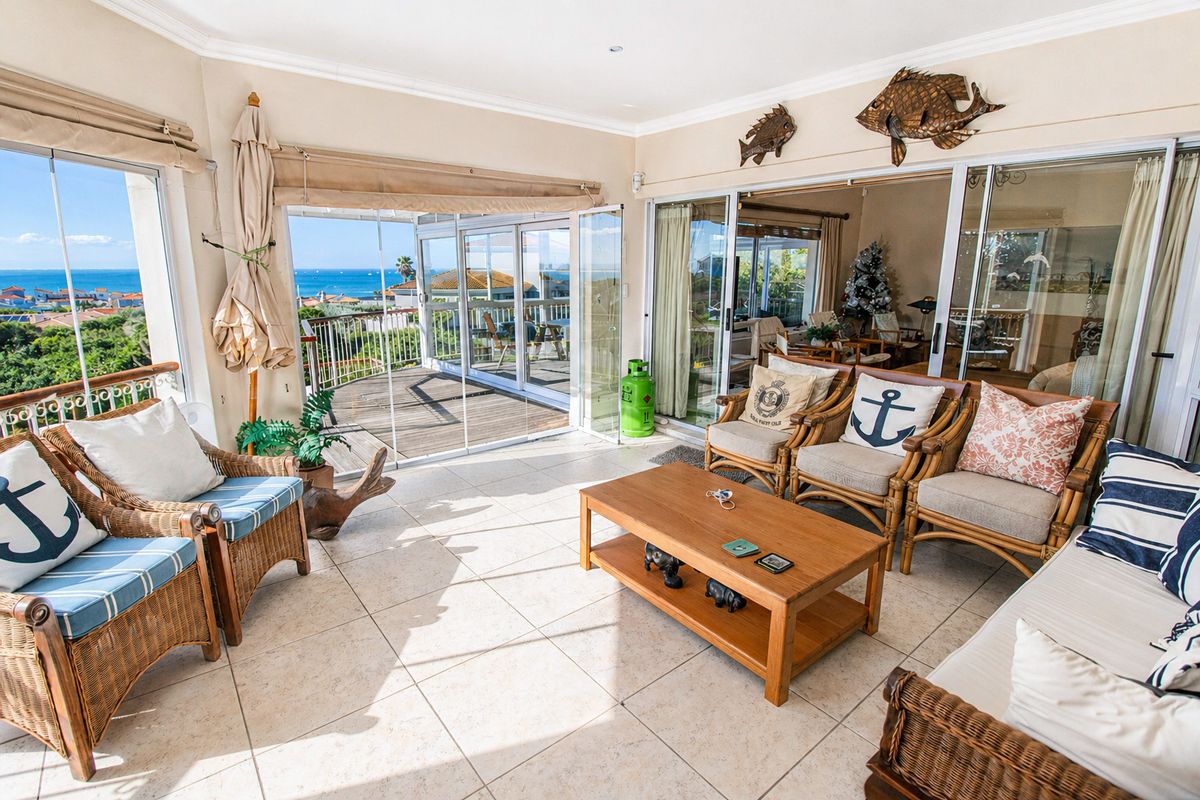 Coastal Comfort & Tranquillity in Santareme – Semi Long-Term Rental with Sea Views - Photo 5