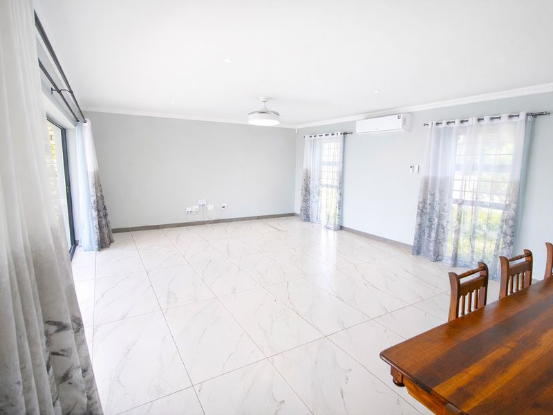 Refined Coastal Elegance in a Prime Jeffreys Bay Setting - Photo 10