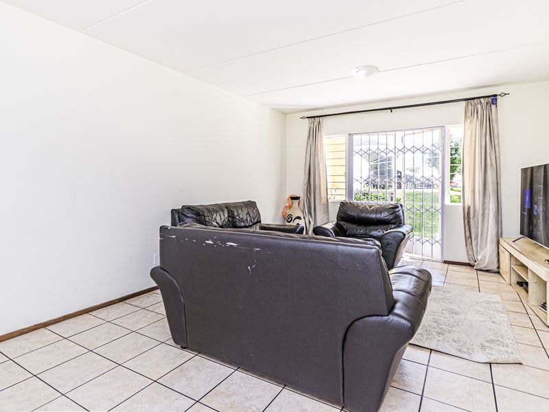 Secure Complex Life Style Living - Photo 5