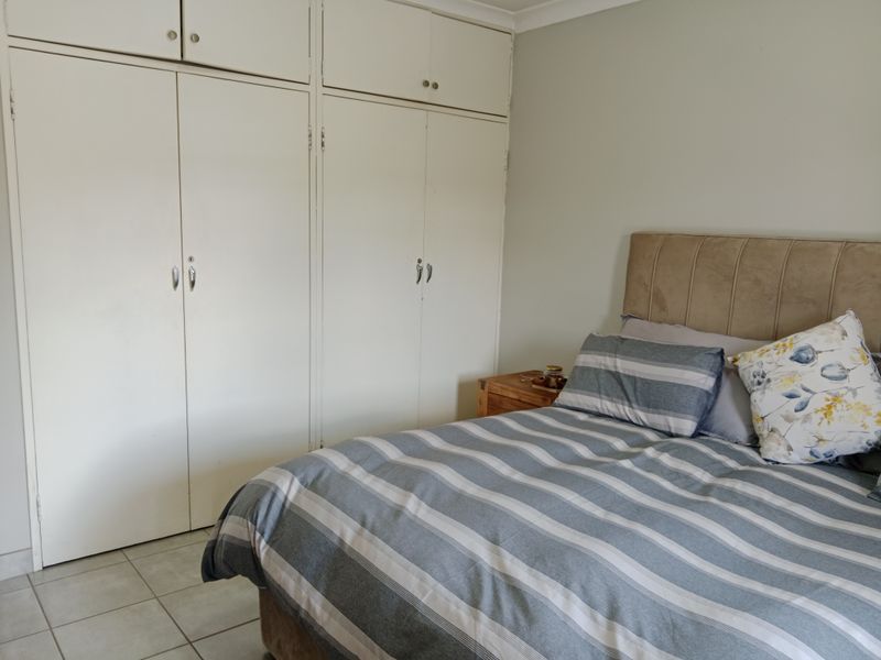 2 Bedroom 1 Bathroom Alberton North - Photo 10