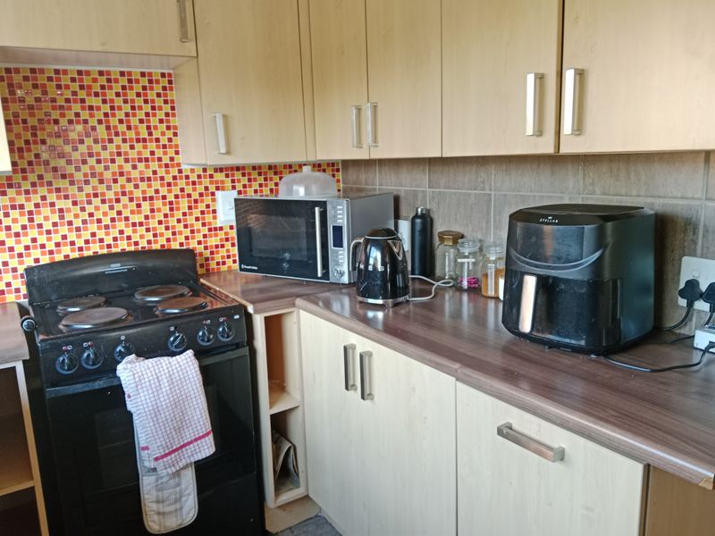 2 Bedroom 1 Bathroom Alberton North - Photo 7