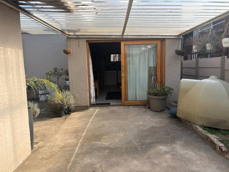 Spacious pet-friendly 3-bedroom home in Alberton North, minutes from Alberton City. - Photo 4