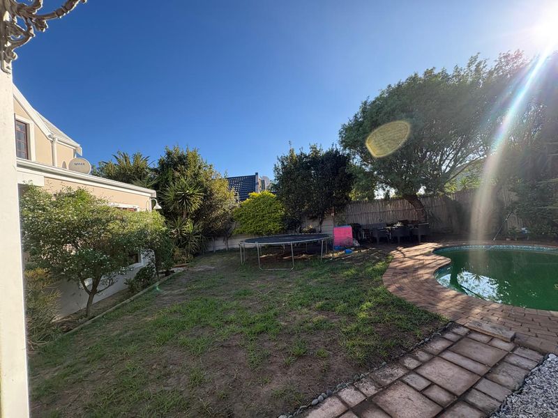 Lovely 4 beds double storey home for sale  in Parklands! - Photo 9