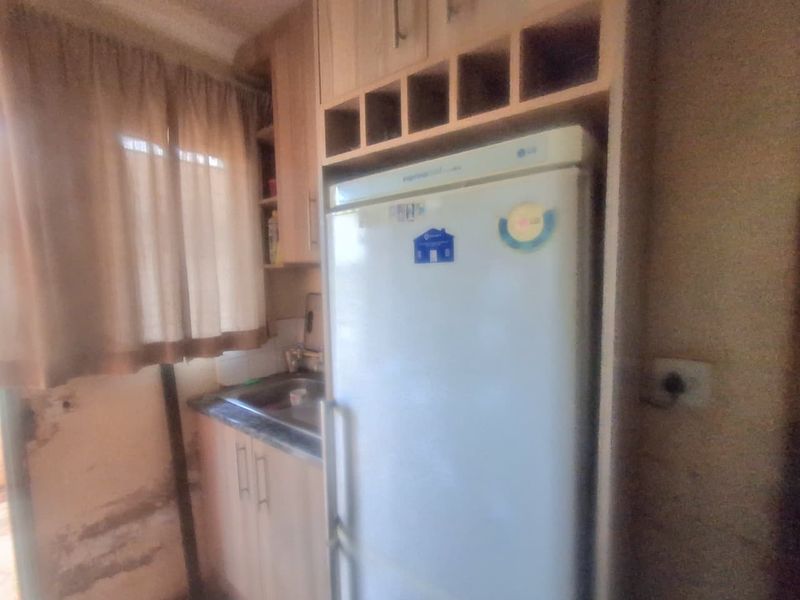 Affordable Home - Photo 3
