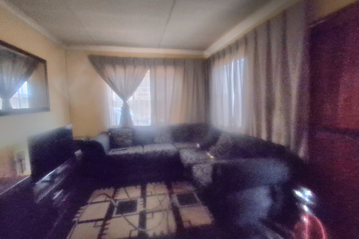 Affordable Home - Photo 5