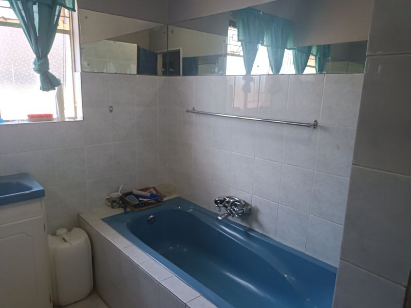 Great Investment Opportunity – Multi-Unit Income Generating Property - Photo 9